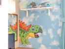 【2段ベッドで4人部屋の恐竜ルーム・301】2段ベッドを利用した、子供向けの可愛い恐竜のお部屋です。