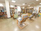 【図書コーナー・3階】図書コーナーには奥出雲町の資料もあります。