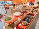 プチプチとした食感が楽しい海ぶどうや地元の特産品を豊富にご用意