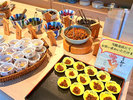 【朝食バイキング 豊富な副菜】