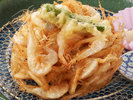 【春メニュー 白海老 かき揚げ】サクっとした食感に、香ばしい白海老の香りが口内に拡がります