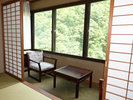 【梅亭 10畳和室】有名な文豪も滞在した老舗旅館ならではの当時に思いを馳せてみてはいかがでしょうか?