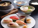 【夕食】3種類から選べるご飯の釜めし・にぎり寿司・宇和島風鯛めし。いずれかをお選びください。(一例)
