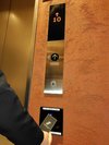 �G���x�[�^�[�@�J�[�h���[�_�[