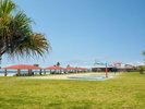 【豊崎海浜公園 豊崎美らSUNビーチ】当館から車で約27分