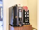 2階のラウンジで無料のコーヒーサービスがございます。