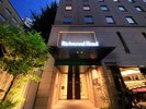 ホテルの入り口です(夜)