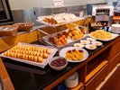 朝食バイキング