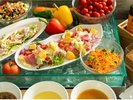 ■朝食ビュッフェ「北海道の恵みを味わう朝食」。全60種類以上の和洋メニューをご用意しております。