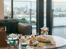 平日限定アフタヌーンティー:12階の『Bar&Lounge』みなと山下の景色とともに