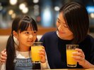 ドリンク片手にワクワク♪