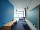 【視聴覚室】入口から見た視聴覚室の様子