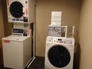 コインランドリー(7階・9階に各2台ございます)キャッシュレスにも対応しております。