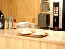 【カフェ】どなたでもお愉しみいただけるよう様々なお飲み物を取り揃えております。