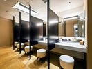 【パウダールーム】女性専用のパウダールームをご用意しております。
