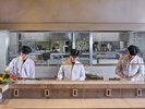 【夕食】はなをりの名にふさわしい彩り豊かなお料理をご用意