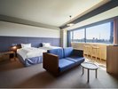 【ラグジュアリーデラックスツイン】一番大きなお部屋です。/ 最大4名様までご宿泊いただけます。