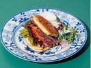 長崎出島バーガー ローストビーフを使った贅沢バーガー