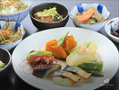 ご朝食盛り付け例