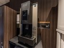 製氷機は地下1階に設置しております。