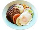 【ハワイアンランチ】目玉焼きとハンバーグにコクのあるデミグラスソースが美味しさを彩ります♪