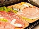 BBQ分厚いお肉をじっくりとアメリカンスタイル
