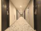 �q���t���A / Guest room floor