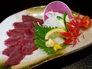 熊本名物、馬刺し盛り
