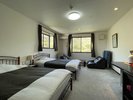 【VIP-1 洋室ツイン2階】ダブルベッド×2台のお部屋です