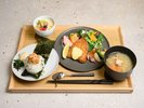 朝食
