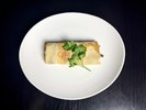 低温調理した鴨と季節のキノコをガーリックで焼き上げ、ガレットに包んだ一品。
