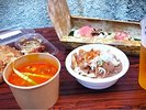 たけのこ祭りの食事例旬の根曲がり筍を使った屋台料理をお楽しみ下さい♪