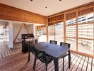 BBQ�f�b�L�F���B��1�K�̃_�C�j���O�X�y�[�X�B�e���ЂƂ��̃v���C�x�[�g�ȃ_�C�j���O��BBQ���y���߂�
