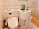 温水洗浄シャワー付きトイレです。