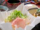 【温泉紙鍋】当館の名物です。地元のブランド豚桃色吐息とも相性抜群です。