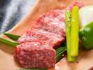 【但馬牛炭火焼き】赤身のお肉をじっくり炭火でお召し上がりください。。