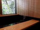 椿館【夕照】客室専用の温泉でごゆっくりお寛ぎください