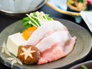 四季会席 桃色吐息の温泉鍋