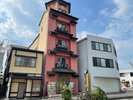 ホテルから徒歩3分にある中華屋さんの「一楽食堂」さんです。