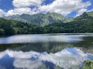 戸隠 鏡池は山を反射してとても綺麗です。