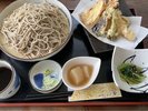 中野市 お蕎麦屋「蛍」さん。いつもお客様で賑わっています。