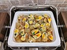 大根の煮付けなど和食もご用意しています。※メニューは日によって異なります。