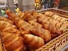 パンはご自身でオーブンで焼いてお召し上がり頂けます♪
