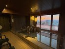 【男子】朝日が見える大浴場