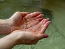 客室風呂 - お風呂は蛇口をひねれば、いつでも源泉をお楽しみいただける客室内温泉付です。