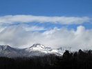 雪残る早春の那須連峰。