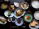【ご朝食】加賀の旬を取り入れた、滋味豊かな和朝食。一日の始まりをやさしく彩る味わいをご用意いたします
