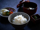 【止椀】一椀に込めた最後のおもてなし。食事の余韻をやさしく結ぶ、締めくくりの味わいです