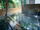 【露天風呂付客室-客室露天風呂】思い立ったその時に湯へ浸かる、贅沢な湯時間。