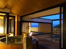 露天風呂付客室【山水亭】(2017年リニューアル)特別室「ひだまり」(101u)_露天風呂